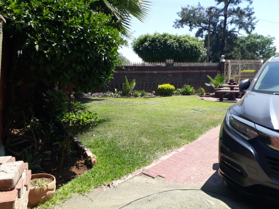 3 Bedroom Property for Sale in Rustenburg North North West